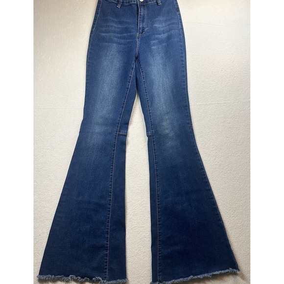 YMI Chloe High Rise Flare Jeans Women's Size 5 / 27 Blue Stretch Denim Cowgirl - Picture 2 of 15